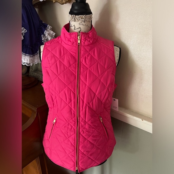 🩷Crown & Ivy Hot Pink Flamingo Barbie Core Quilted Vest S NWT 72.50‼️FINAL SALE - Picture 2 of 8
